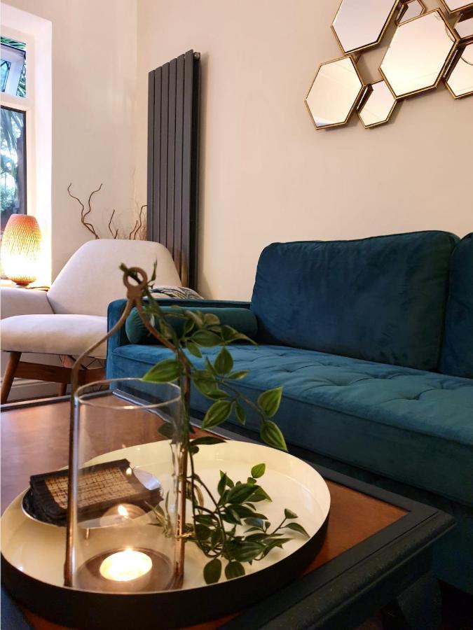 Holiday home Luxury Oriental With Exotic Garden & Free Parking