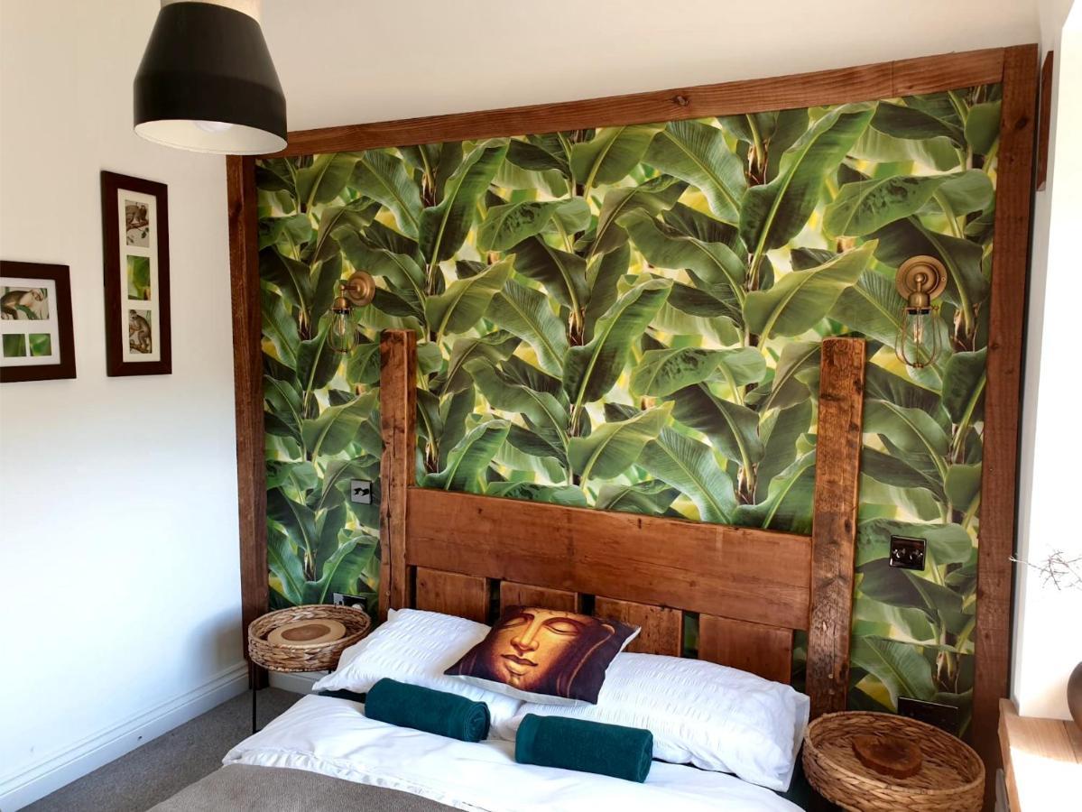 Holiday home Luxury Oriental With Exotic Garden & Free Parking