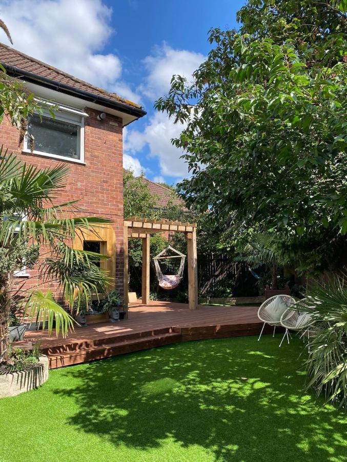 Holiday home Luxury Oriental With Exotic Garden & Free Parking